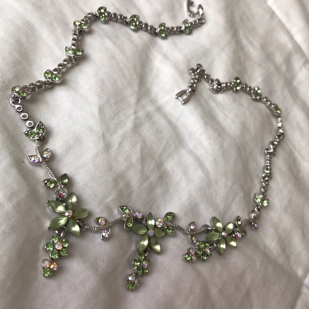Green Flower Necklace